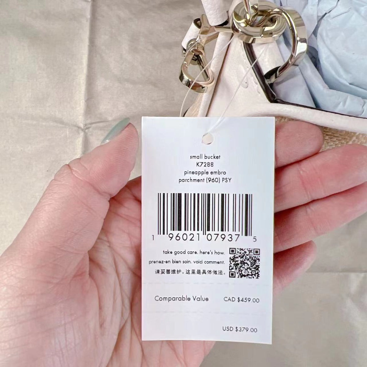 Kate Spade k7288 darcy small pineapple bucket bag in parchment multi Kate Spade k7288 darcy small pineapple bucket bag in parchment multi